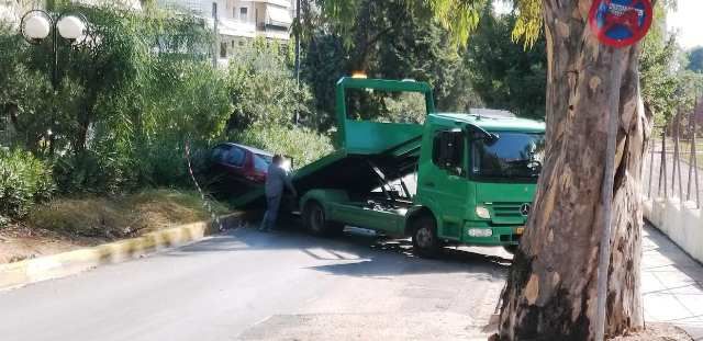 Τροχαίο, ευτυχώς χωρίς θύματα, στην Ηλιούπολη