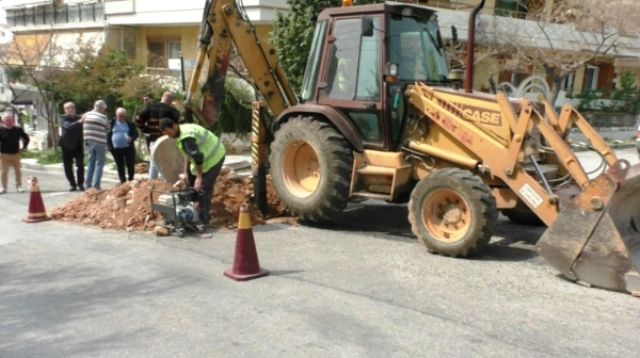 ΣΥΝΕΧΙΖΟΝΤΑΙ ΤΑ ΑΝΤΙΠΛΗΜΜΥΡΙΚΑ ΣΤΙΣ ΓΕΙΤΟΝΙΕΣ ΤΗΣ ΗΛΙΟΥΠΟΛΗΣ