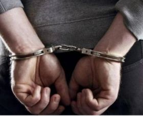 Παραλία Αλίμου: Σύλληψη 61χρονου που ''άρπαζε'' κινητά, ρολόγια, πορτοφόλια και γυαλιά ηλίου
